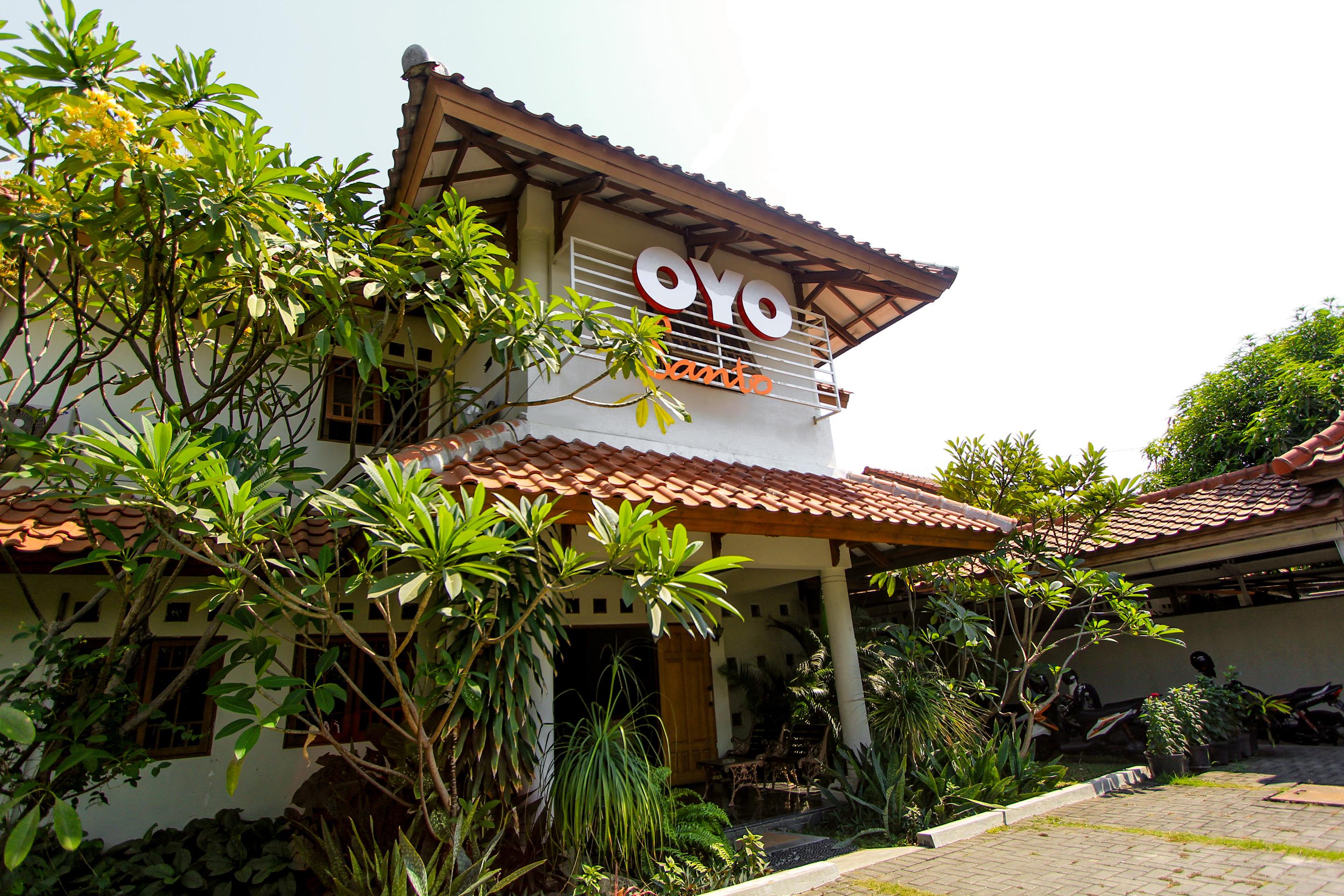 Santo Guest House Tropodo Brebek Dış mekan fotoğraf