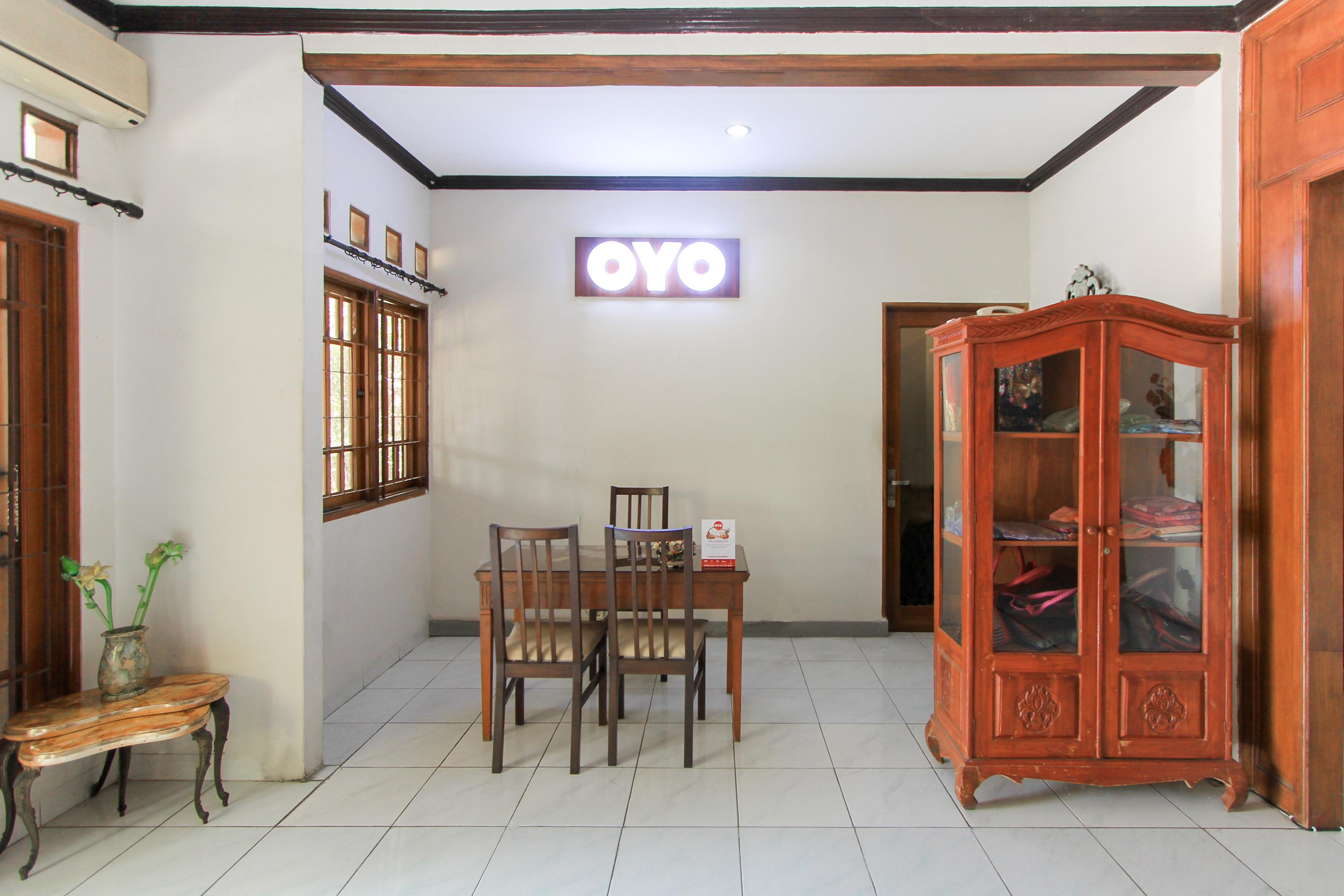 Santo Guest House Tropodo Brebek Dış mekan fotoğraf