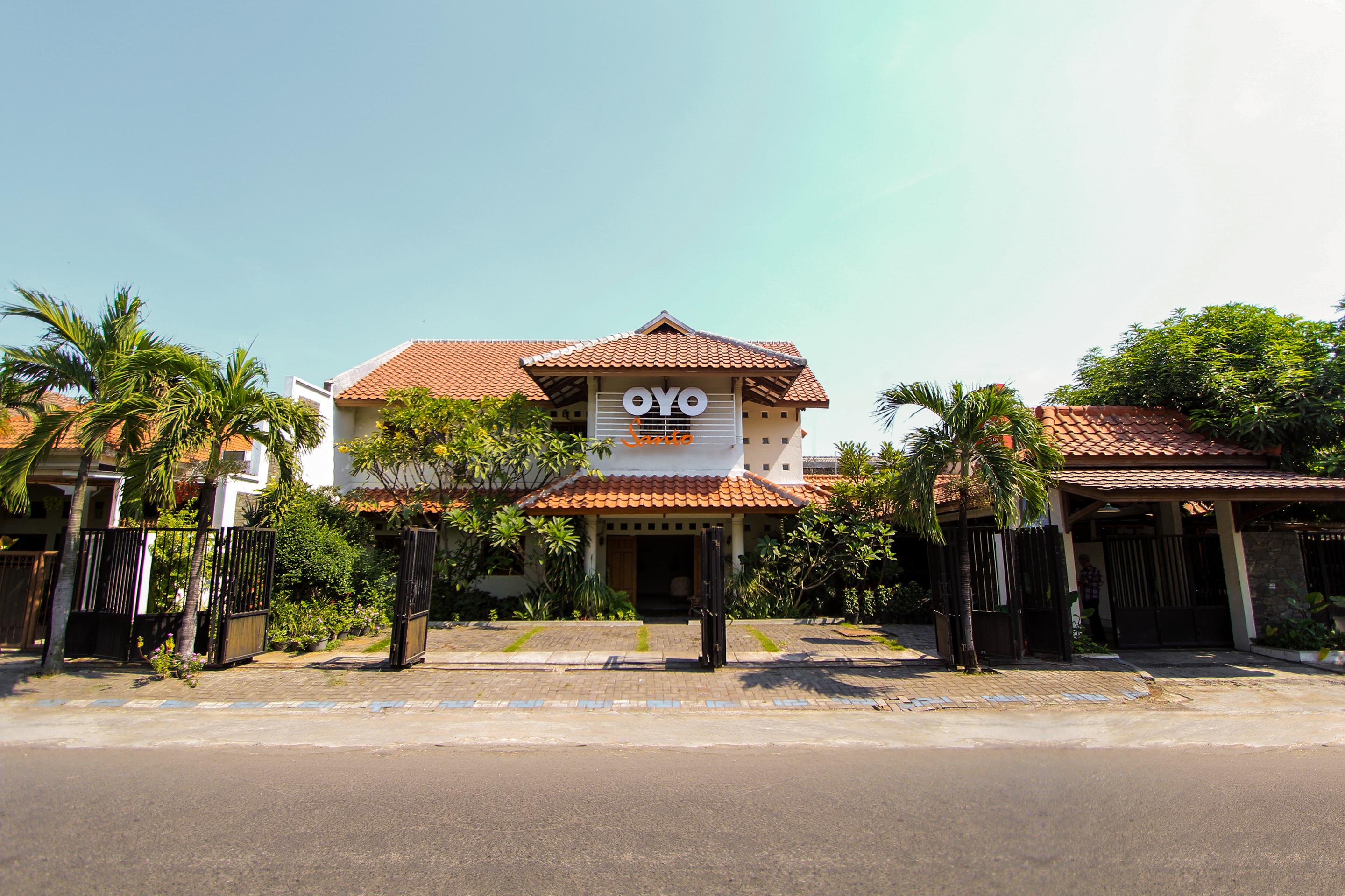 Santo Guest House Tropodo Brebek Dış mekan fotoğraf
