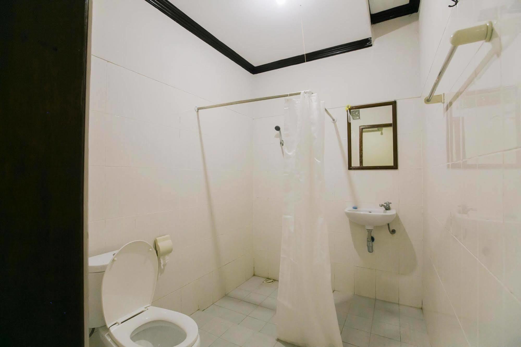 Santo Guest House Tropodo Brebek Dış mekan fotoğraf