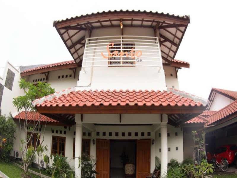Santo Guest House Tropodo Brebek Dış mekan fotoğraf